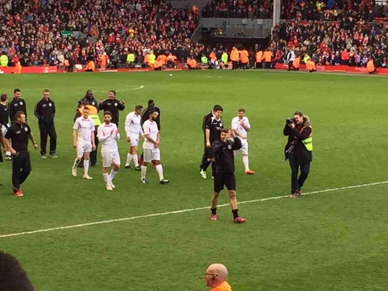 西甲：毕尔巴鄂竞技vs皇家马德里，圣马梅斯难挡银河战舰（西甲焦点战：毕尔巴鄂竞技迎战皇马，圣马梅斯难挡银河战舰）