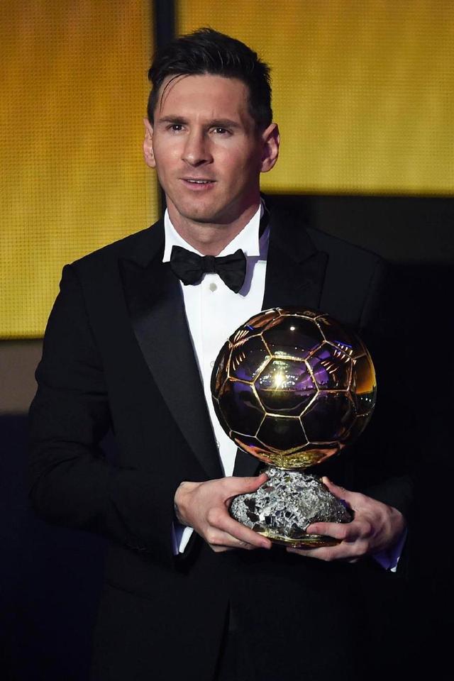 科斯蒂奇：这段时间对我来说很艰难，队友们给了我很大帮助（科斯蒂奇：这阵子很难熬，感谢队友鼎力相助）