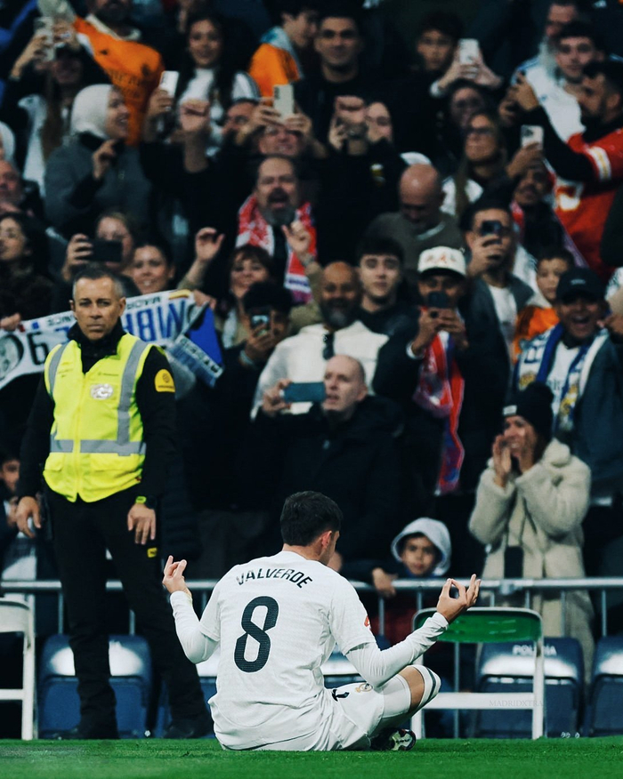 巴特：曾建议曼联签下克罗斯和博格巴，但是高层只选择了后者（巴特：曾提议曼联同时引进克罗斯和博格巴，高层最终只拍板博格巴）