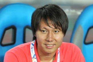 图片报：纳格尔斯曼参加慈善活动，陪基因缺陷兄妹一同攀岩（纳格尔斯曼出席公益活动，陪基因缺陷兄妹体验攀岩）