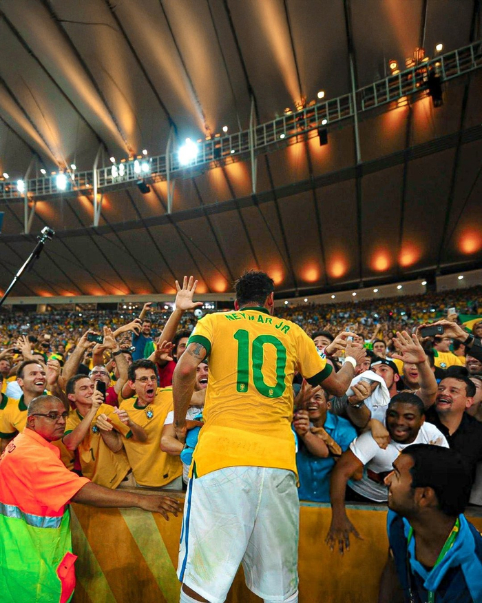 进球制胜！官方：南野拓实当选摩纳哥1-0巴黎最佳球员（南野拓实凭制胜球当选摩纳哥1-0巴黎全场最佳）