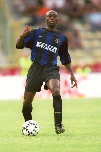 本泽马：现在的皇马队内缺少领袖；皇马永远是我的球队（本泽马直言皇马如今缺乏领袖：皇马始终是我的球队）