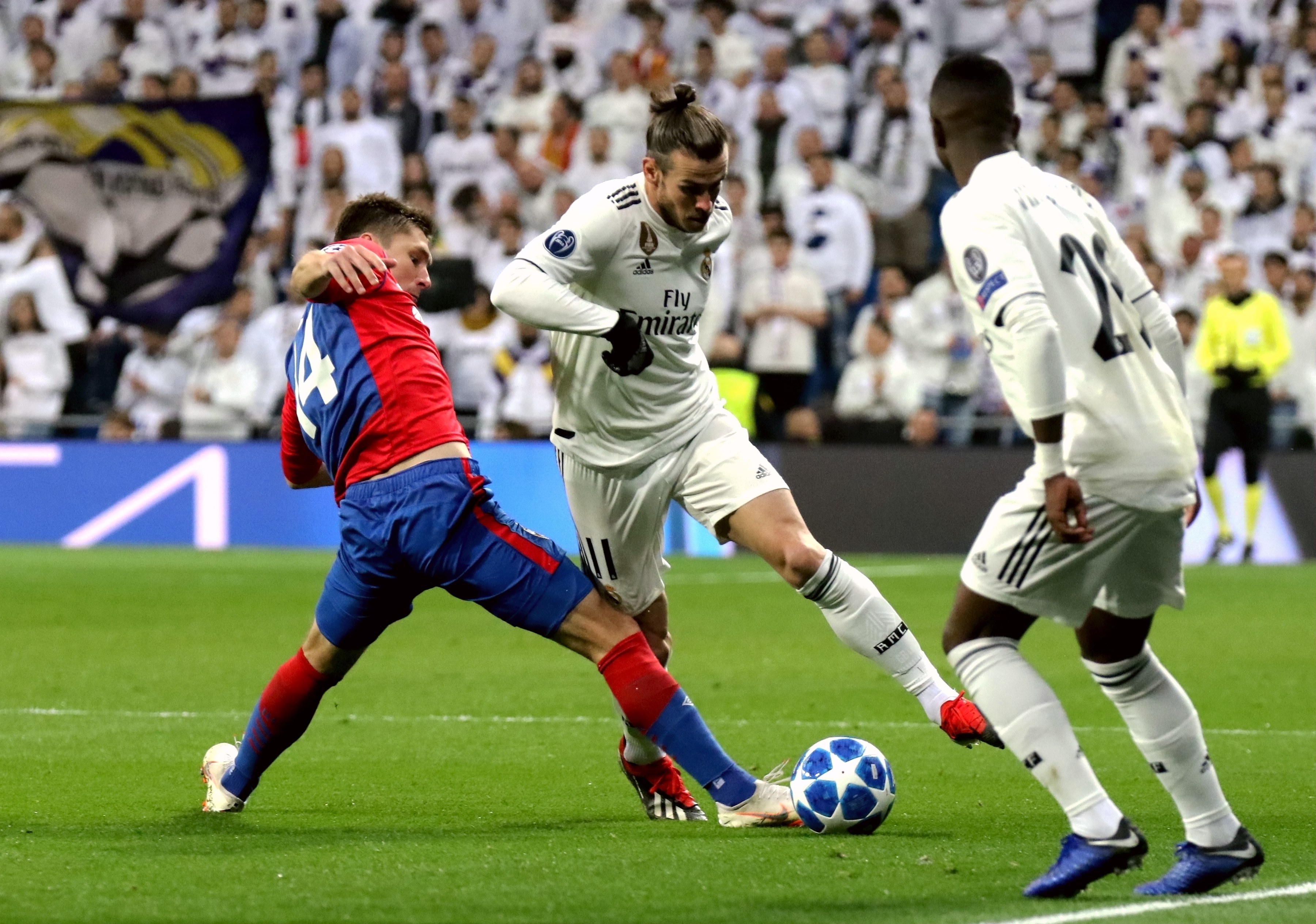 官方：赫伊森因肌肉不适退出本期西班牙国家队集训营（官方通告：赫伊森肌肉不适，缺席本期西班牙队集训）