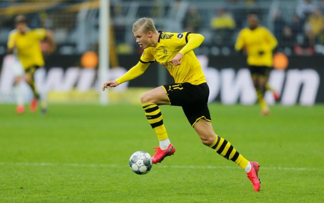 澳超前瞻：西悉尼流浪者开局一胜难求，中央海岸水手客战低迷（澳超前瞻：西悉尼流浪者开局未尝胜绩，中央海岸水手客场表现低迷）