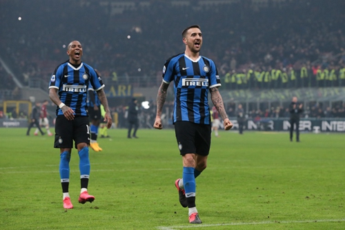 武磊回顾2025：欣慰和幸福的一年，错过了比赛但没错过自己（武磊盘点2025：这一年充满欣慰与幸福，虽缺席比赛却未迷失自我）