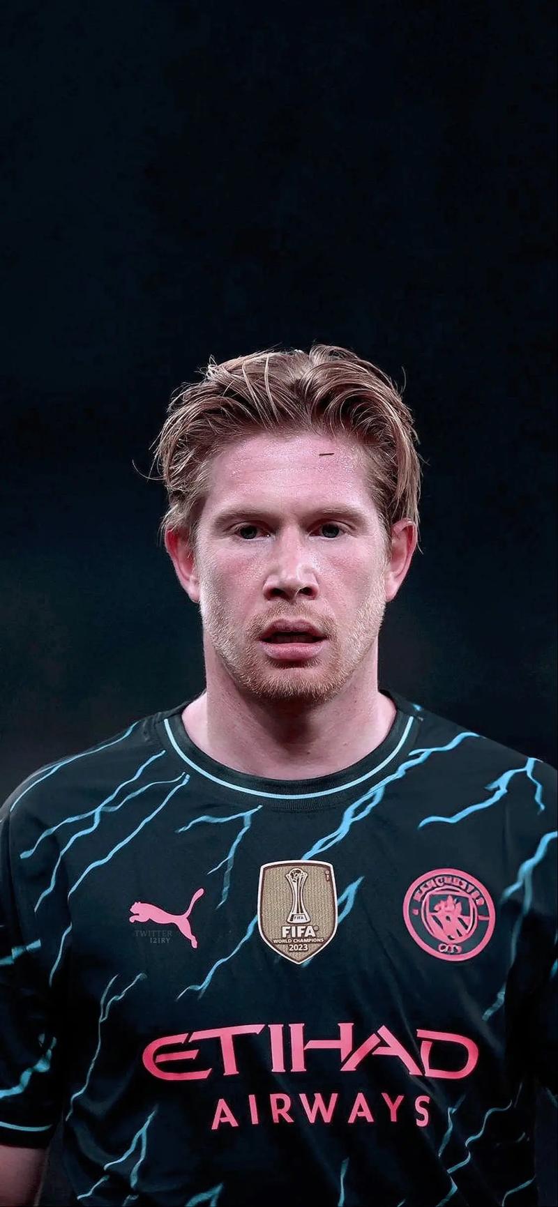 网红分享诺坎普VIP区观赛体验：美食、超近距离观赛，体验感拉满（网红打卡诺坎普VIP包厢：顶级餐饮加持，近距离看球沉浸感爆棚）