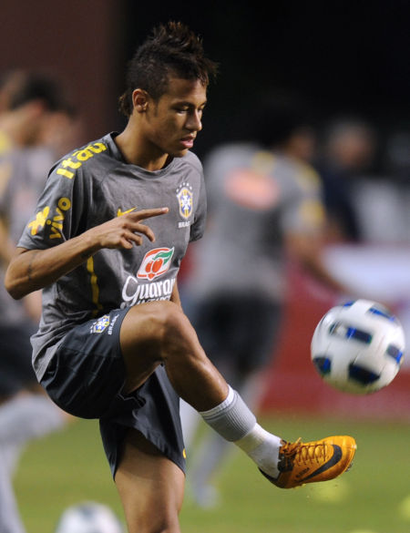 NBA球员交易动态及球队影响（NBA交易动向：球员流动与球队影响）