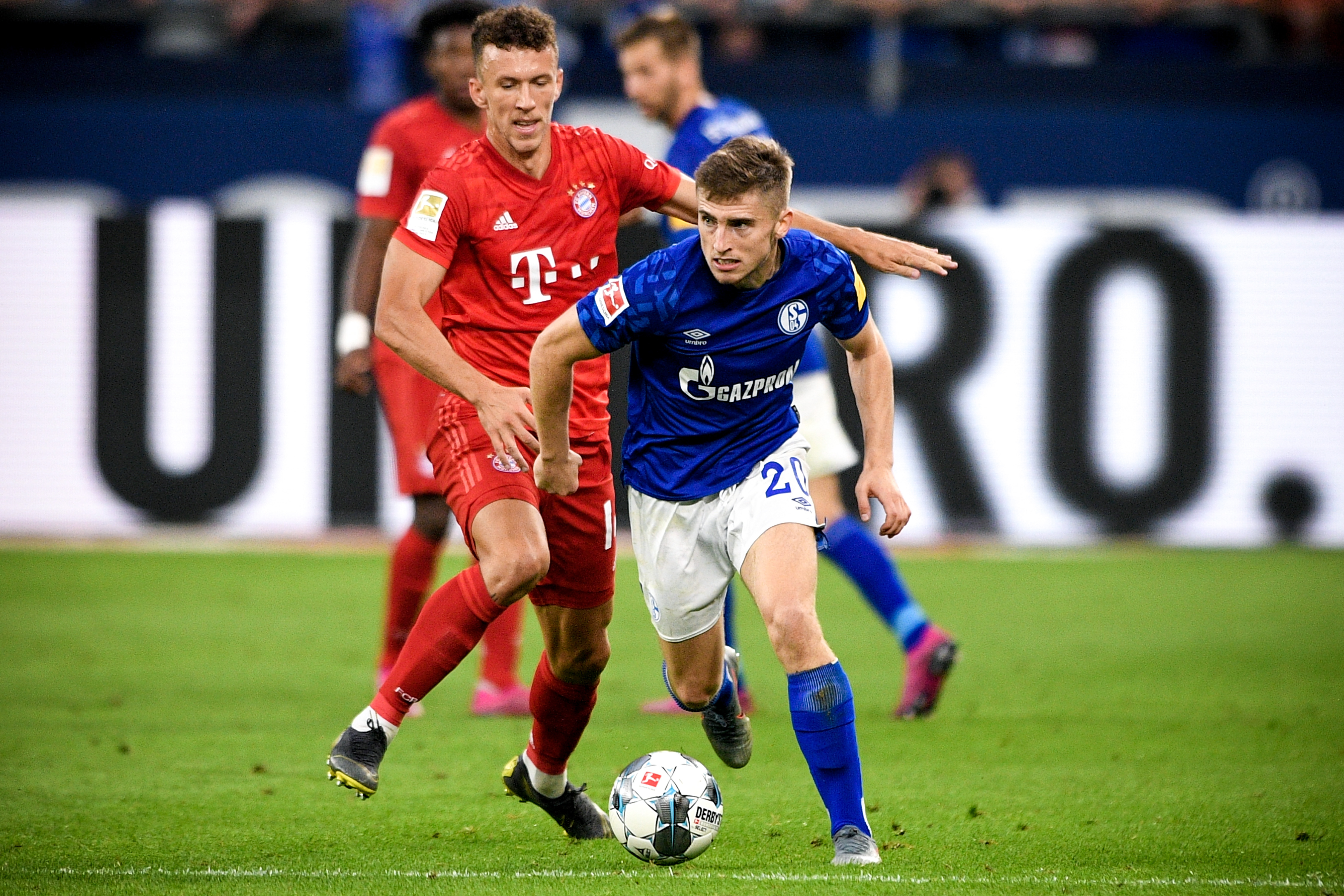 天津食品集团男排主场惜败（天津食品集团男排主场憾负）