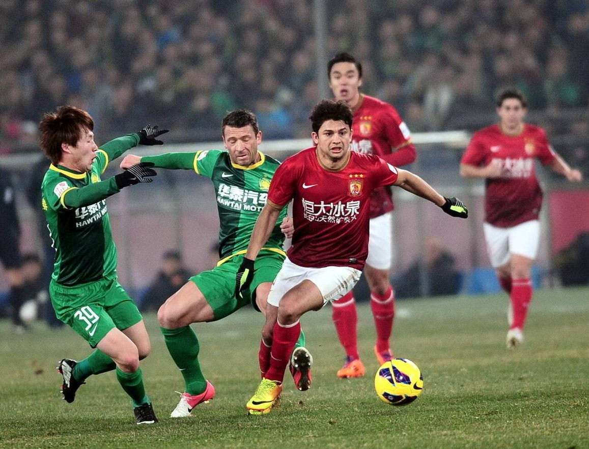 曼城德布劳内助攻斯特林得分（德布劳内妙传 斯特林为曼城建功）