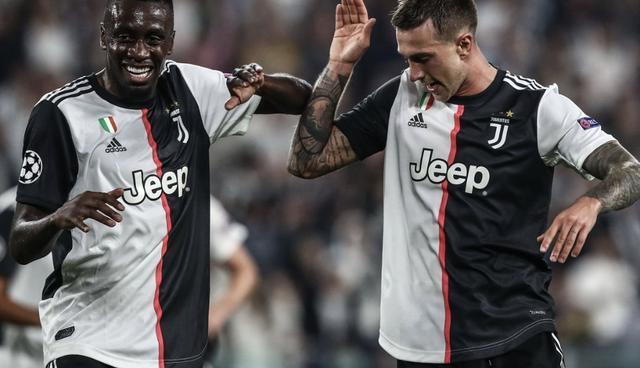 都体：尤文图斯希望在冬窗签扎卡，桑德兰要价超1500万欧（都灵体育报：尤文图斯冬窗欲签扎卡，桑德兰要价超过1500万欧元）