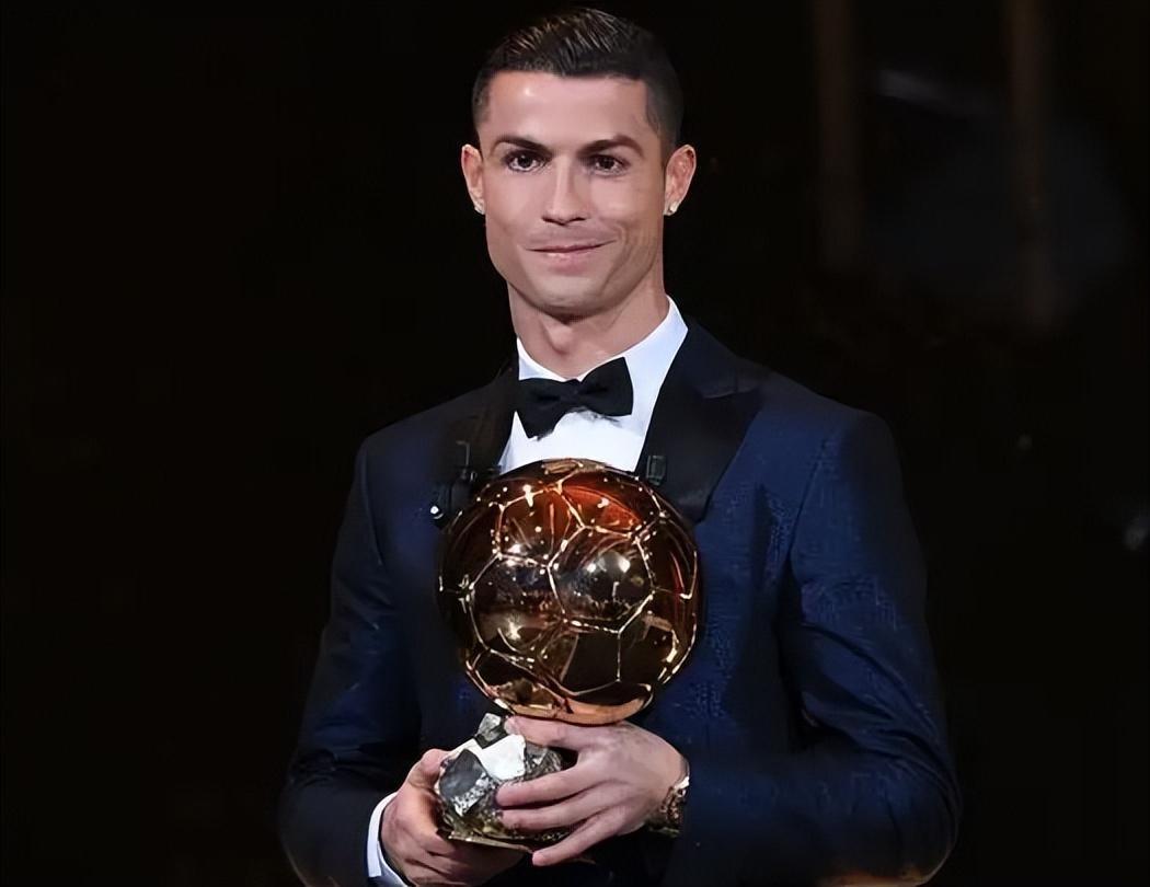 罗马诺：皇马信任18岁小将马斯坦托诺，相信他是前途光明的天才（罗马诺：皇马看好18岁新星马斯坦托诺，认为其前途无量）