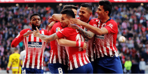 当志愿者在残特奥会：需要时我在你身旁，拼搏时我为你鼓掌（残特奥志愿者：你需要时我相伴，你拼搏时我喝彩）